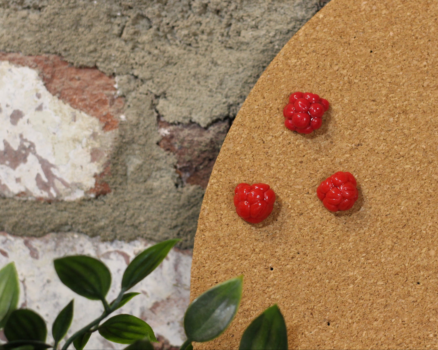 The Berry Pin / Magnet